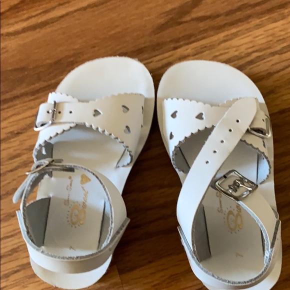 sweetheart saltwater sandals
